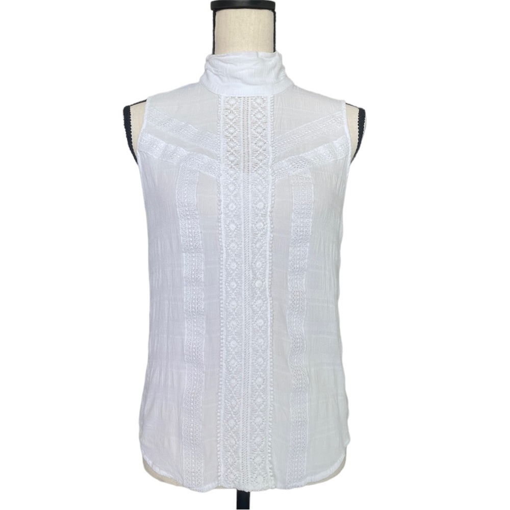 New York & Co White Sleeveless Embroidered Top